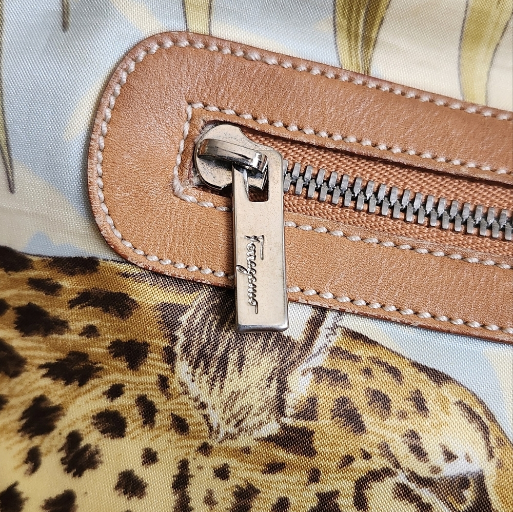 Salvatore Ferragamo Nylon Printed Tote - Picture 3 of 16